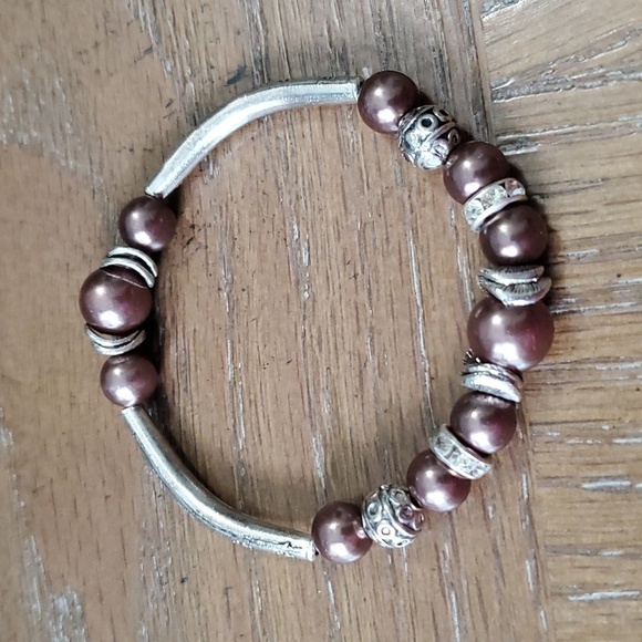 silver tone with chocolate beads stretch bracelet. - Picture 1 of 3